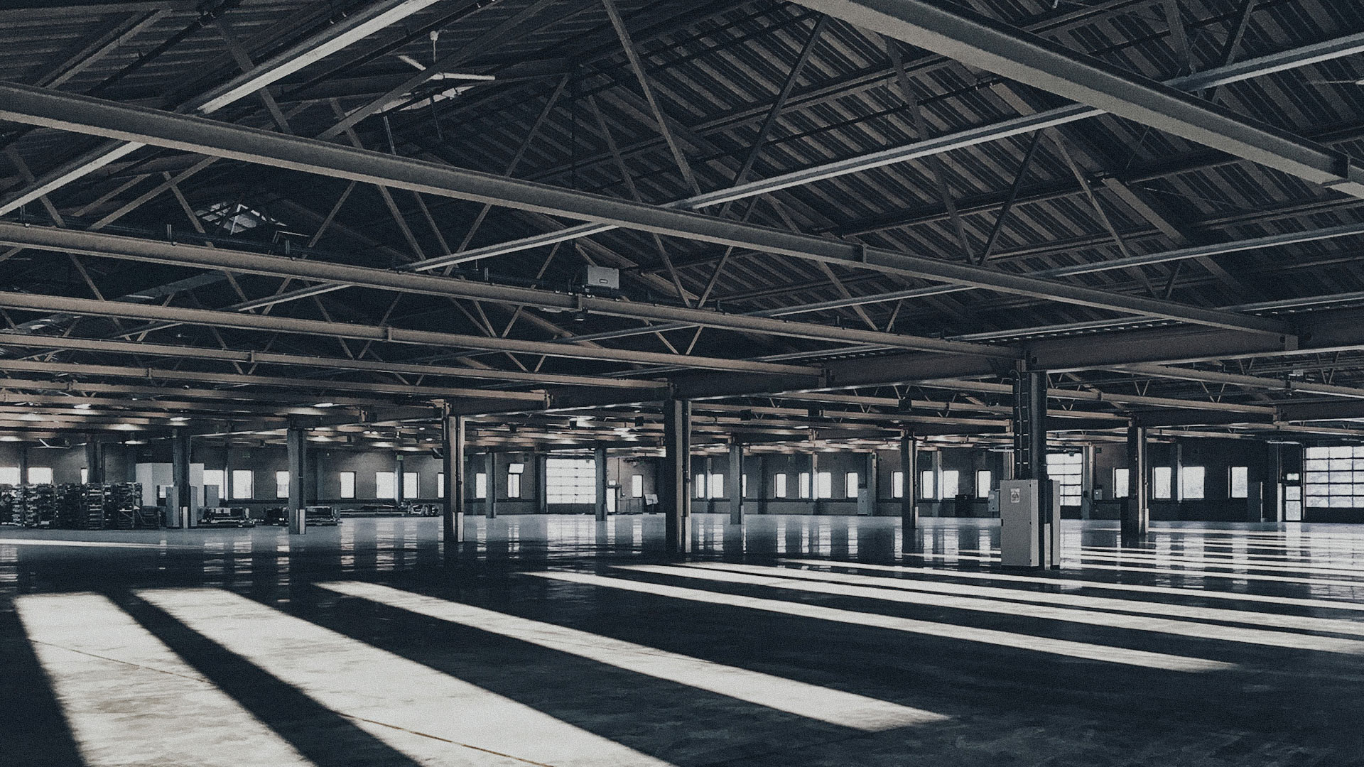 Halle mit Industrieboden und Hartstoffeinstreuung