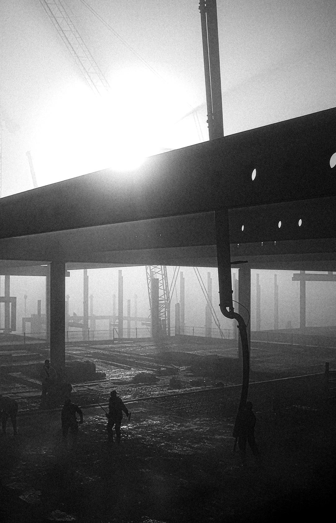 Betonage bei Nebel